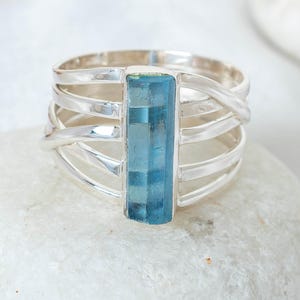Raw Aquamarine Ring, Spiral Stick Ring, Aquamarine Pencil Ring, Twisted Band Ring, March Birthstone Jewelry, Handmade Ring, Unique Gift Ring