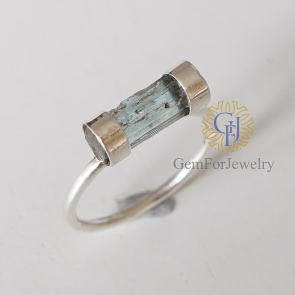 Raw Aquamarine Ring, Natural Aquamarine Pencil Ring, March Birthstone Jewelry, Aquamarine Stick, Silver Handmade Ring, Birthday Gift For Her