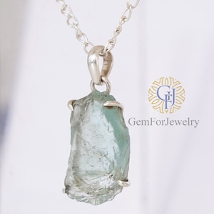 Ruwe aquamarijn ketting hanger, ruwe kristallen hanger, maart geboortesteen sieraden, ruwe edelsteen hanger, aquamarijn ketting, cadeaus voor haar