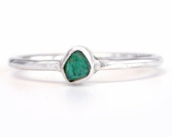 Emerald Stacking Ring, Raw Zambian Emerald Crystal, Thin Band Ring, Handmade Jewelry, Uncut Gemstone, Raw Stone Ring, May Birthstone Jewelry
