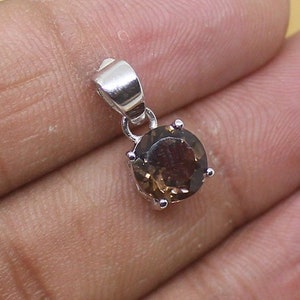 Smoky Quartz Pendant, Dainty Smoky Quartz Necklace, Smoky Round Pendant, Brown Quartz Pendant, Nature Inspired Jewelry, Healing Stone