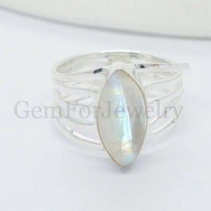 MOONSTONE Cabochon Ring, Spiral Band Ring, Moonstone Cabochon Ring, Twisted Band Ring, June Birthstone, Handmade Ring, Valentine&#39;s Day Gift