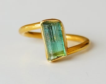 Raw Bio Tourmaline Ring, Twisted Ring Jewelry, Natural Blue Green Tourmaline Stick, Birthstone Ring, Long Bar Stick Ring, Unique Gift