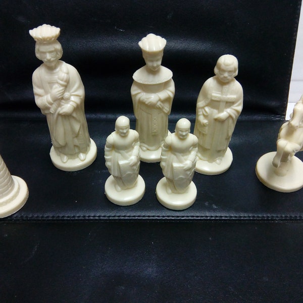 Medieval chess set molds