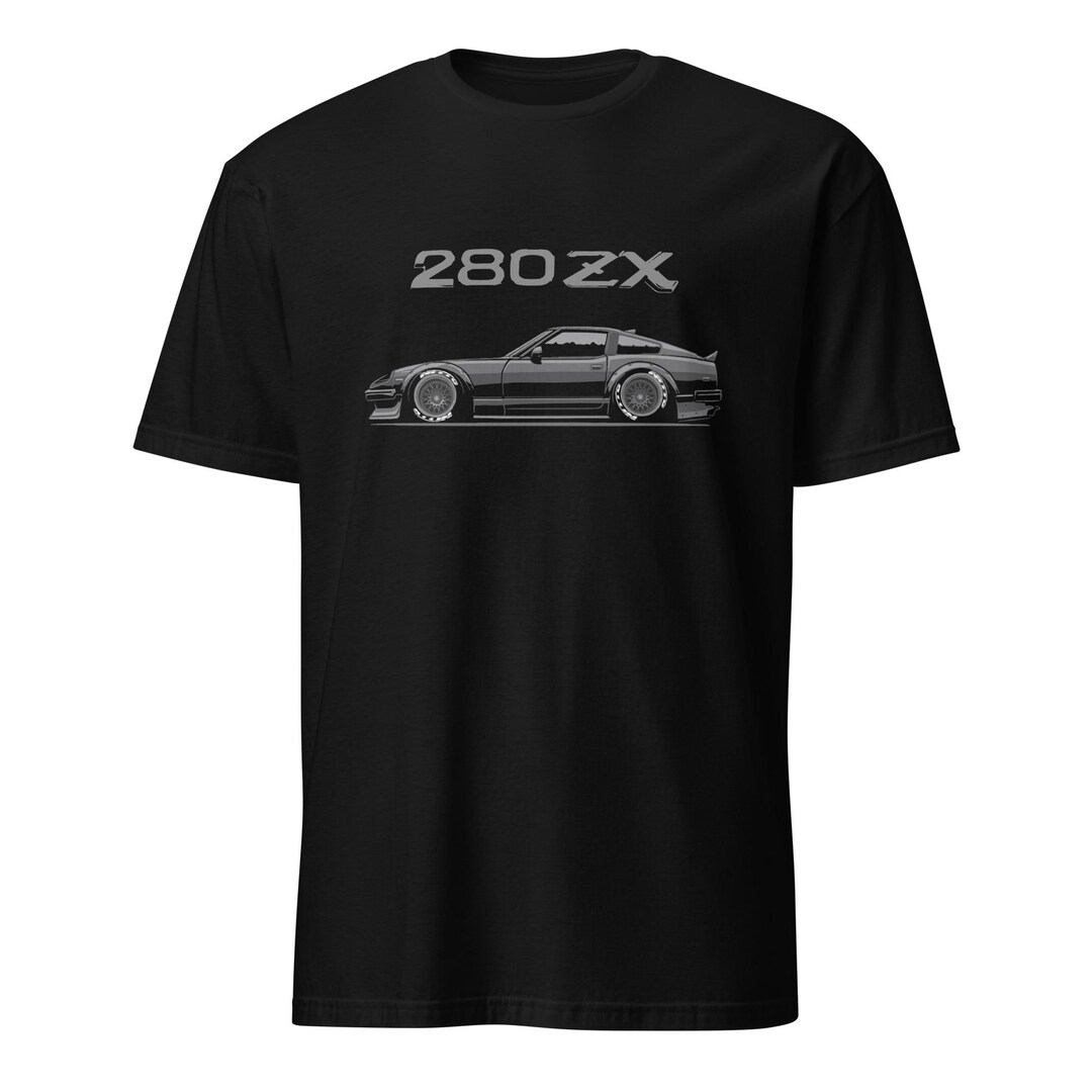 【SATIIIZ】Sedan Lettering Short-sleeved T-shirt SATIIIZ】Sedan Lettering Short-sleeved T-shirt (SATiiiZ/T