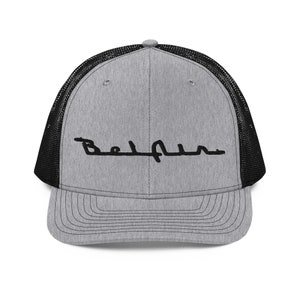 Cappellino da camionista vintage con scritta &quot;Chevy Belair 54 Bel Air&quot; del 1953 e del 1954, con chiusura a scatto e retro in rete ricamato.