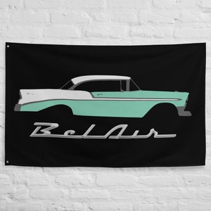 1956 Chevy Bel Air Pinecrest Grün und Elfenbein Antikes Auto Sammler Cars 56 Belair Garage Office Man Cave Banner Flagge 34.5 &quot;x 56&quot;