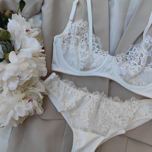 bridal lingerie set, bridal lingerie, honeymoon lingerie, satin lingerie, wedding lingerie