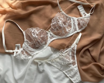 romantic lace lingerie set for brides, bridal lingerie, honeymoon lingerie, bridal lingerie set, wedding night lingerie