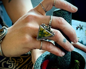 Dark Foliage Turquoise Ring