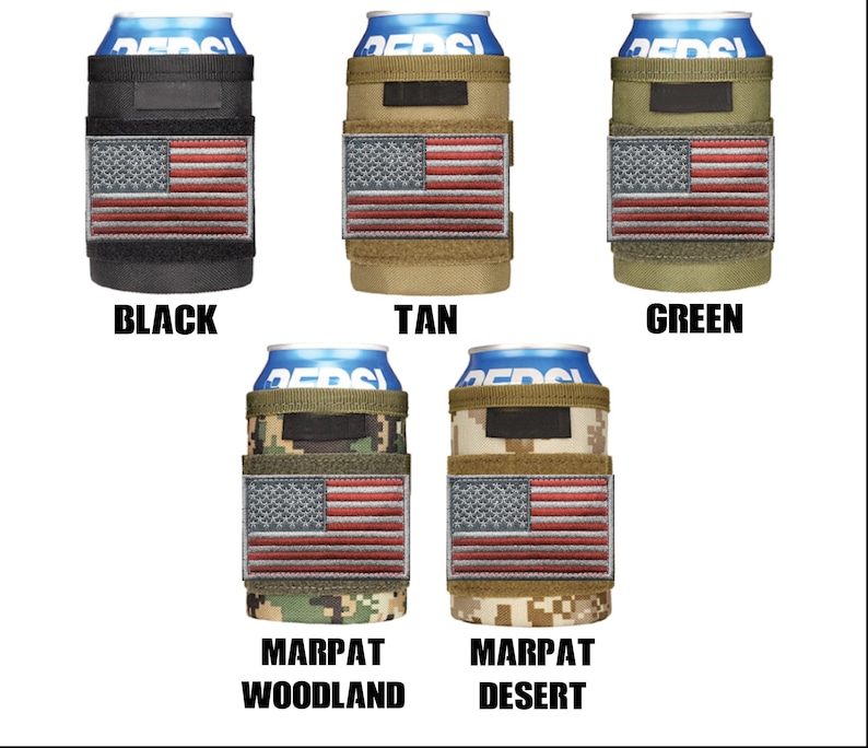 Puede incluir: Seis variaciones de color diferentes de un enfriador de latas con un parche de la bandera estadounidense. Los colores son negro, marr&oacute;n, verde, marpat woodland y marpat desert.