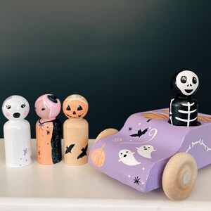 Whimsical Halloween Set with HEY BOO Car Pegs + Car