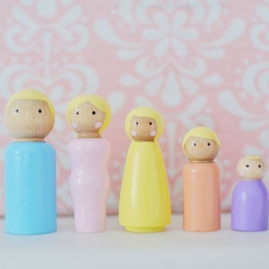 Pastel Doll House Family Peg Doll Family image 2