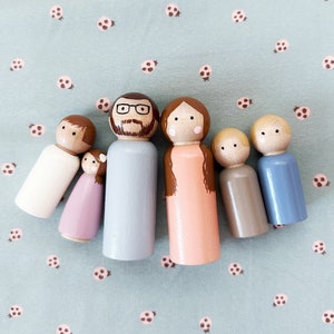 Famiglia di bambole con mollette personalizzate SEMPLICE immagine 3