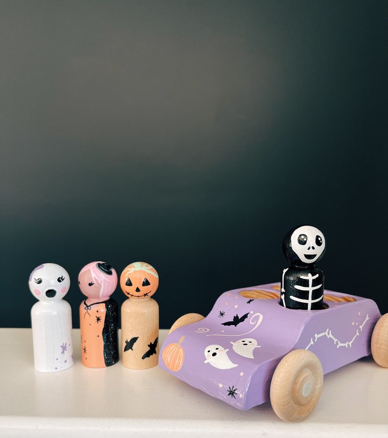 Whimsical Halloween Set with HEY BOO Car Pegs + Car