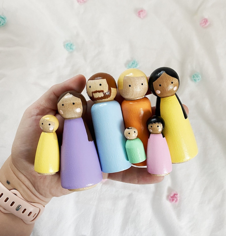 Famiglia di bambole con mollette personalizzate SEMPLICE immagine 6