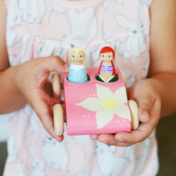 Flower Power Peg Doll Car