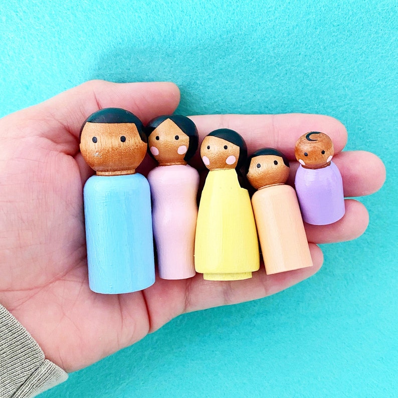 Pastel Doll House Family Peg Doll Family Regular - 5 Pegs