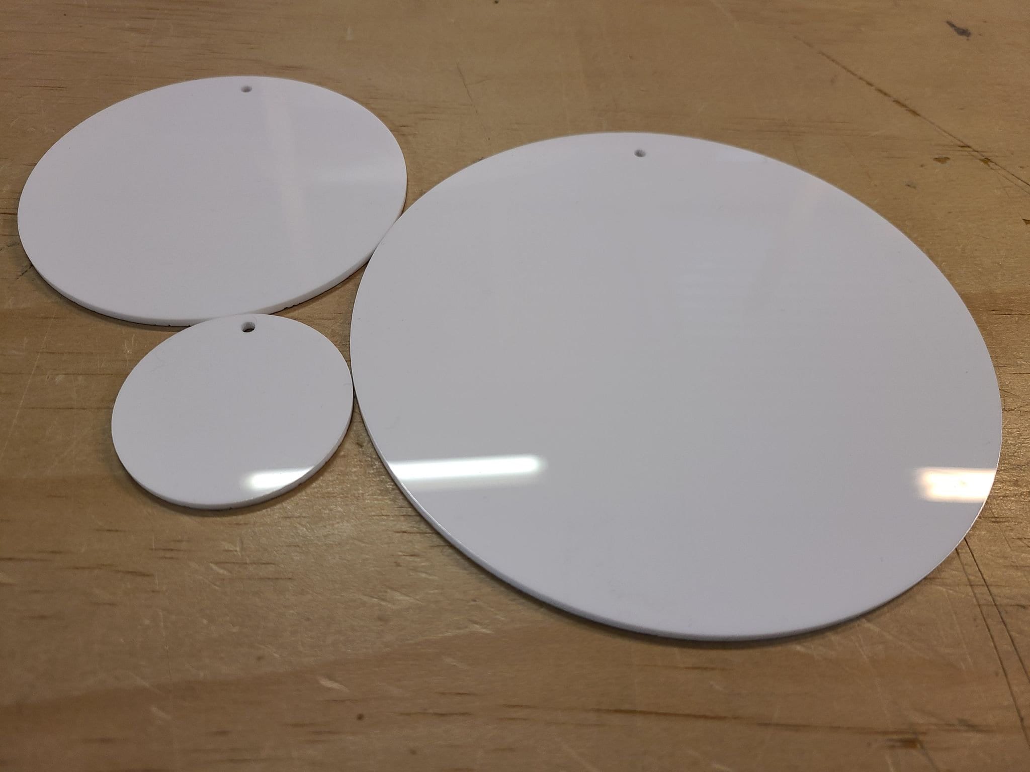 40 Laser Cut White Acrylic Blank Round Discs Smooth Edge Etsy Canada