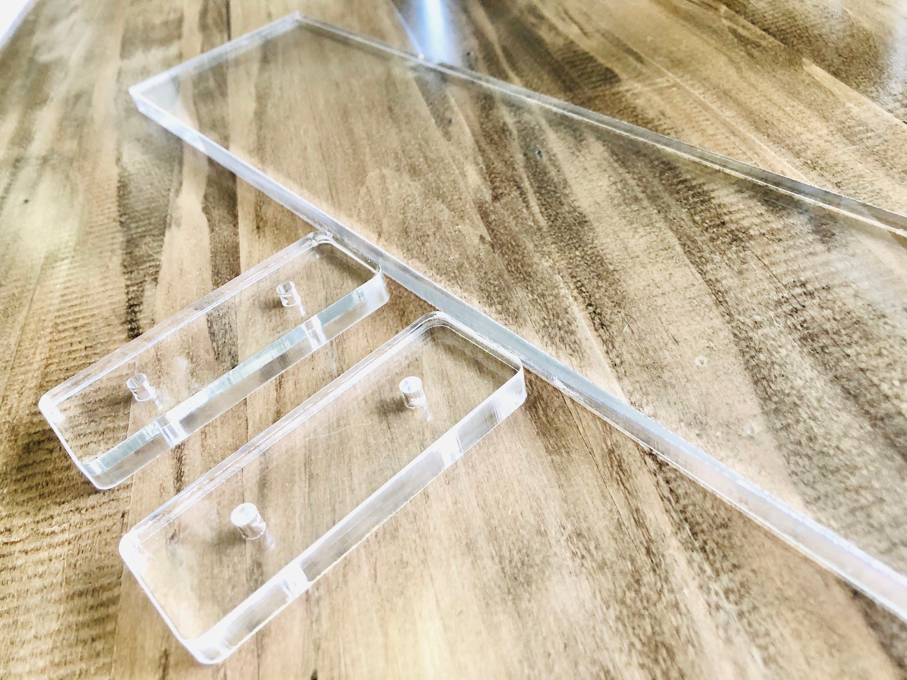 CLEAR Acrylic Sheets 3/64 (1mm) Thick Easy to Cut PlexiGlass with