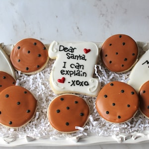 1 doz Santa Cookies*Cookies and Milk*Cookies for Santa*Holiday Cookies*Reindeer Treats*Custom Decorated Cookie*Christmas Eve Cookie Set