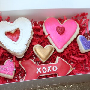 Valentine Cookies*Heart Cookies*Gift for mom*Decorated Cookies*Valentine Party Cookies*Custom Cookies*Heart Gift Box*Kids Valentine Gifts