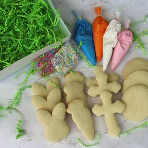 Easter Cookie Decorating Box*Design our own cookies*Easter basket treats*Bunny Cookies*Easter Egg Cookies*Decorated Cookies*Custom Cookies