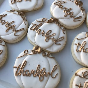1 doz White Pumpkin Cookie*Thanksgiving Cookie*Thank You Gift*Custom Sugar Cookies*Dinner Party Favor*Gold Pumpkin*Thankful Cookie*Cozy Fall