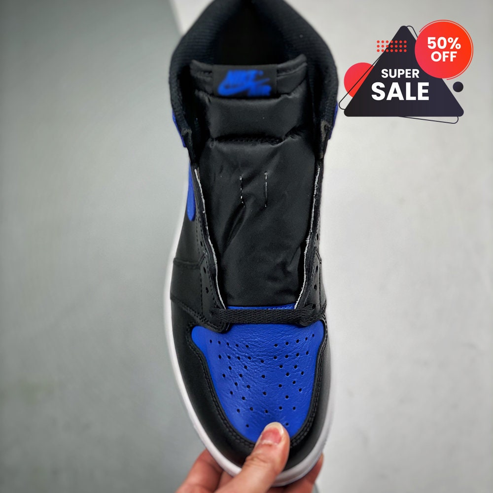 aj1 royal
