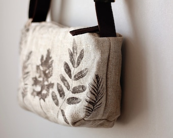 Nature print linen crossbody bag simple style. Shoulder purse. Adjustable strip bag. Feather eco printing. 3 pocket bag. Natural small purse