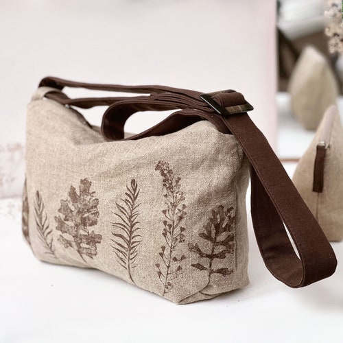Linen shoulder Bag real Plant eco-printing, Crossbody medium size satchel purse many pockets. Long straps natural purse, summer bag set.