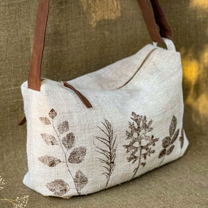 Linen shoulder crossbody Bag Real Plant and feather eco-printing poach Medium size purse 3 pockets with zipper long adjustable straps image 2