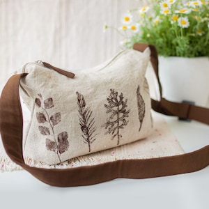 Linen shoulder crossbody Bag Real Plant and feather eco-printing poach Medium size purse 3 pockets with zipper long adjustable straps image 5