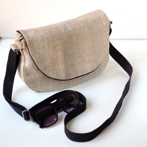 Linen satchel Bag.Crossbody medium size bag with black straps. Messenger summer bag. Natural light weight bag zipper pockets.