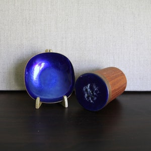 Enamel Set Cigarette Can and Ash Blue 60s