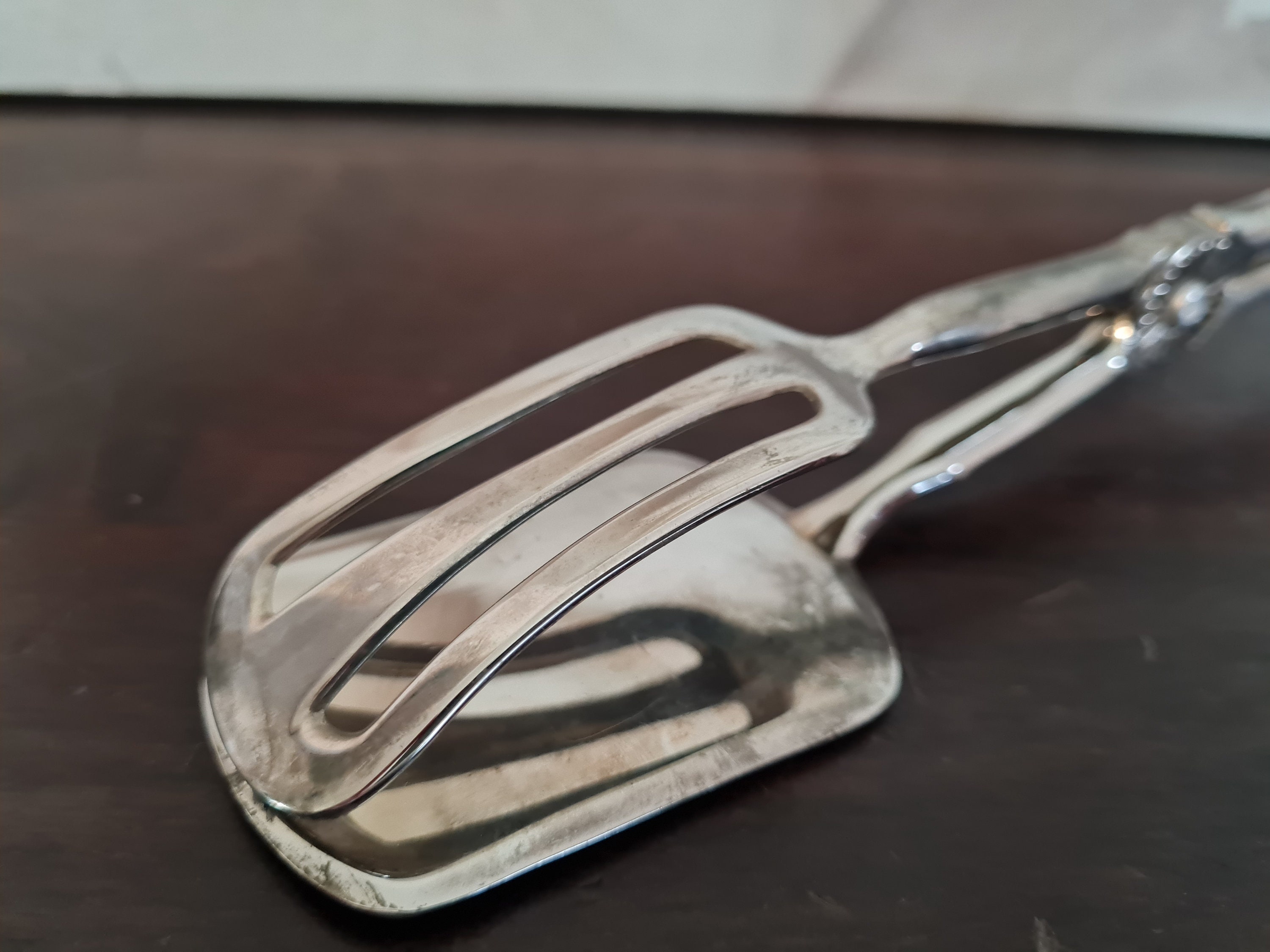 Vintage Silverplate Pastry Bread Tongs Flat Paddle Short,  in 2023