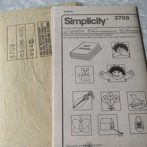 Simplicity 3709 MY BOOK Interactive Child's Soft Learning Activity Book: Zip, Tie, Button UnCUT, FF 2007 Andrea Schewe Craft Sewing Pattern image 5