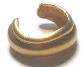 tear drop shape clip on earrings Runway vintage 80s Made by Essex. sculptured gold tone metal satin russian massive