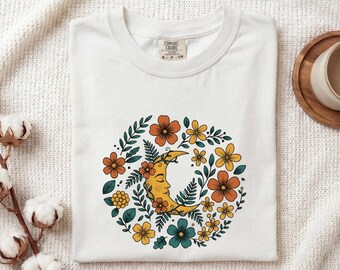 Crescent Face Shirt Flowers Zodiac Gift Women Folk Tee Moon Face T-Shirt Floral Fan Boho Tshirt Astrology Graphic Antiqued Bloom Tshirt