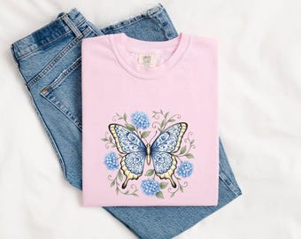 Moth Bloom Shirt Animals & Flowers Wilderness Gift Women Botanical Illustration Tee Moth T-Shirt Animal Fan Floral Tshirt Nature Graphic