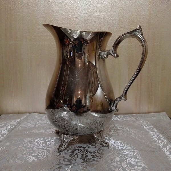 Vintage Silver Plated Pitcher, Vintage Lipped Pitcher, Vintage Silver  Water Pitcher footed with Ice Guard, Vintage Pitcher Vase Decor