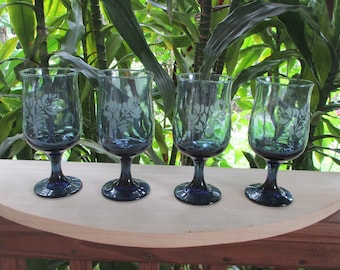 Vintage 4 Pfaltzgraff Yorktowne Goblets, Blue 12 oz Glasses with Etched Flowers,Water,Beverages Glasses/6.25" H/