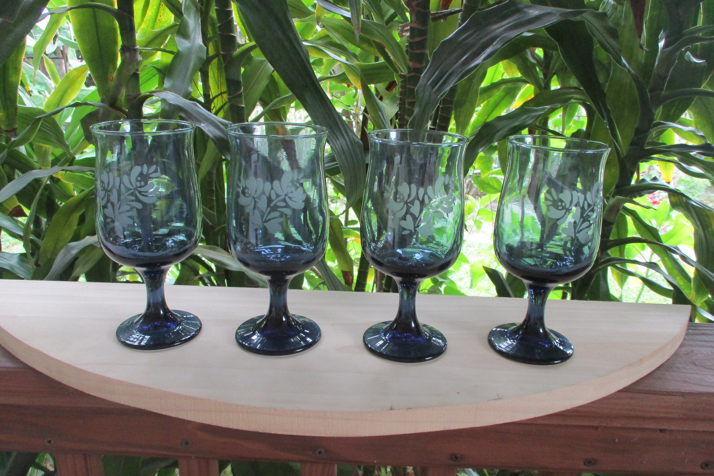 Set of 8 Wine Glasses/Goblets, 8 oz. 6.25 x 2.75 Restaurant/Catering,  Barware