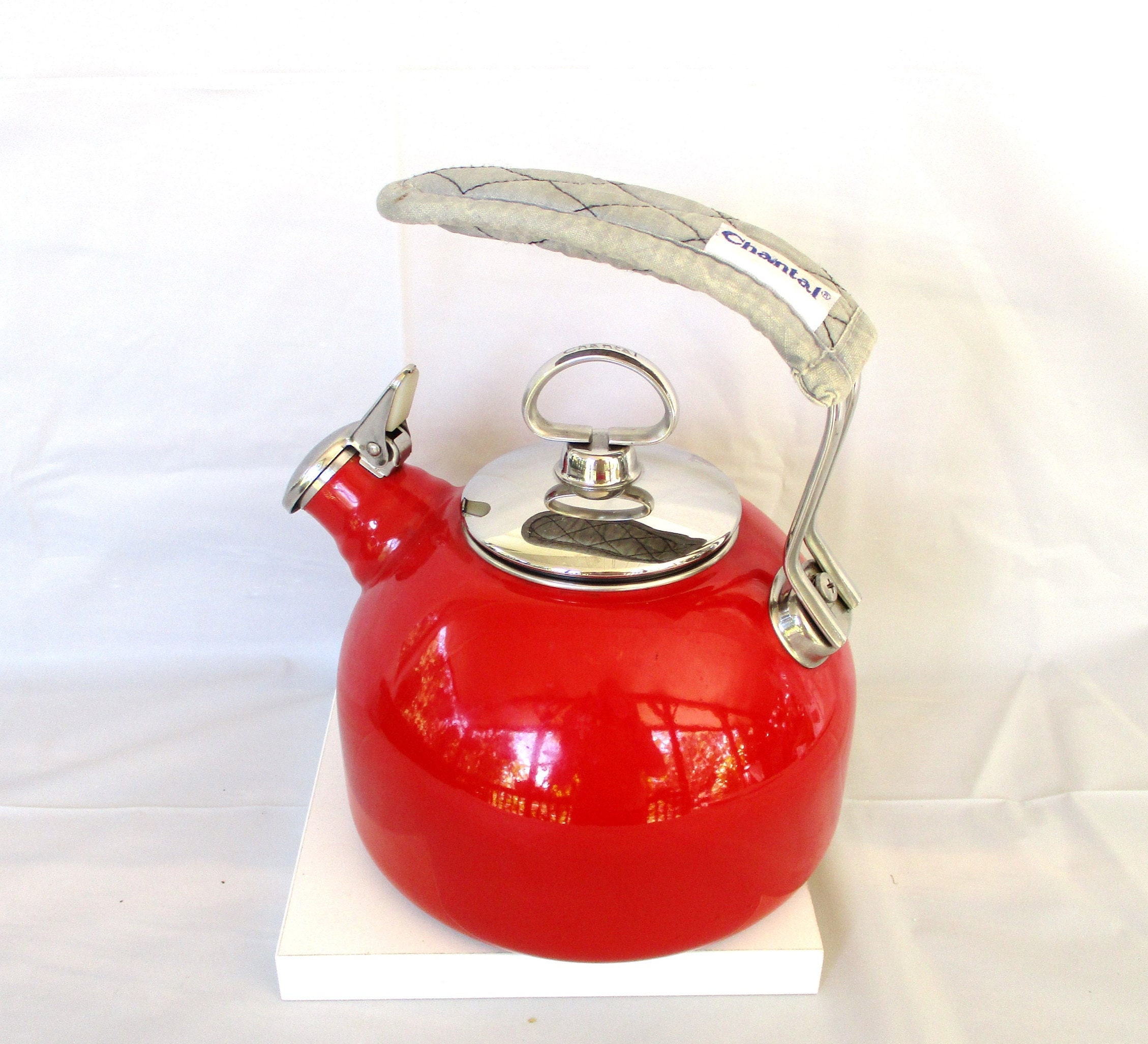 Vintage Whistling Red Tea Kettle 2.5 QT Chantal Enamel on steel Classic Tea Kettle 9 H made for CHANTAL in Thailand Etsy
