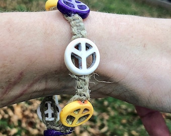 Hemp Bracelet w Peace Sign Beads