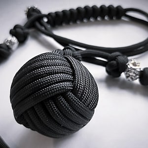 Paracord Monkey Fist Hand Braided Monkey Fist Keychain, Braided paracord monkey fist key chain, green, black