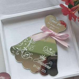 Gold Royal Prince Spiegel Party Favor mit Box, Quinceañoa Custom Frock Favor, erster Geburtstag Favor, Mis Quince Años Favor, Mis Quince Favor
