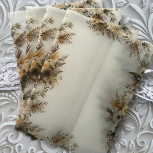 Gedruckte Pergaminjacken für Hochzeit lädt ein, transluzentes Pergaminpapier für die Einladung, weiße Hochzeit Pergaminpapier Wraps