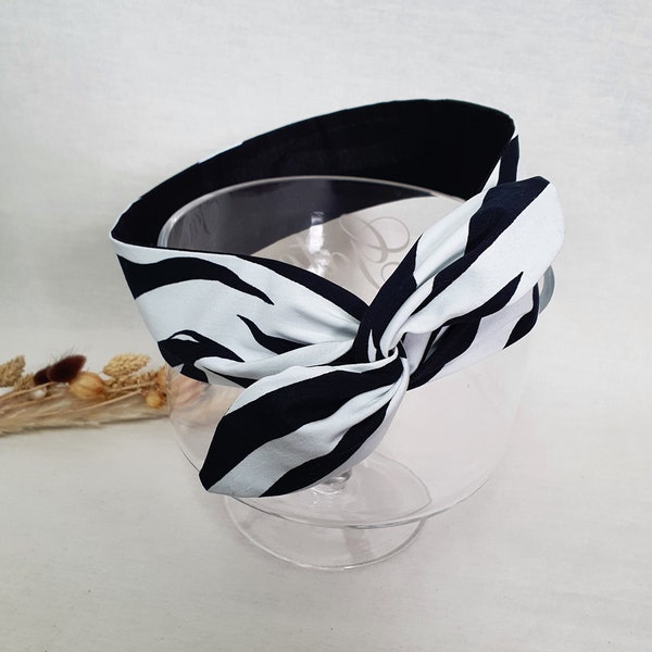 Bandeau cheveux rigide headband fil de fer réversible motifs zébré noir et blanc