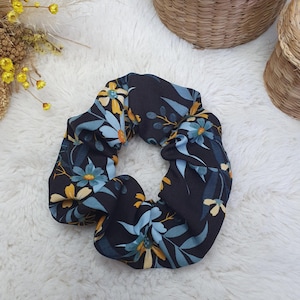 Scrunchie, viscose hair elastic, scrunchie, light hair tie, black country floral